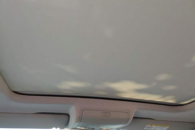 Used Skoda Kodiaq 2019 Facelifted TSI330 7-Seater Two-Wheel-Drive Luxury Enjoyment Edition China VI Standard