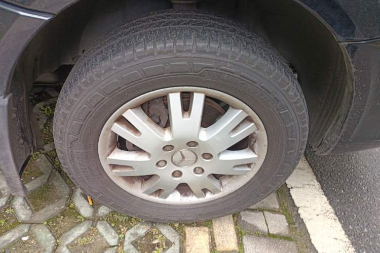 Used Xinkai Sprinter  Right Front Wheel Hub