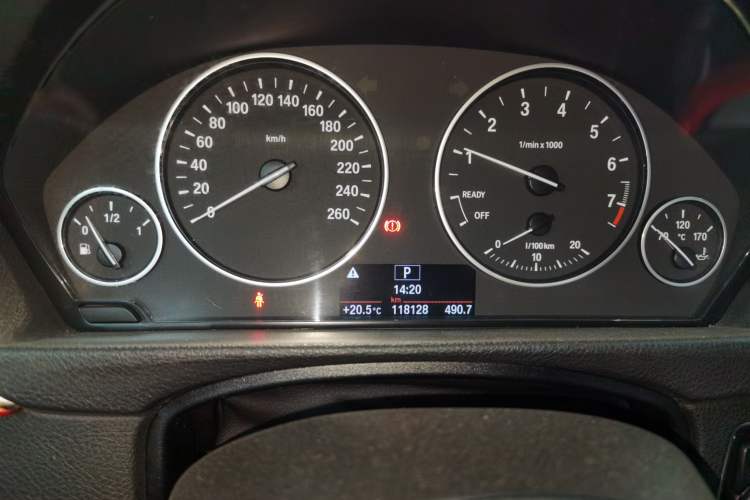 Used BMW 3 Series GT 2013 320i Leading Model