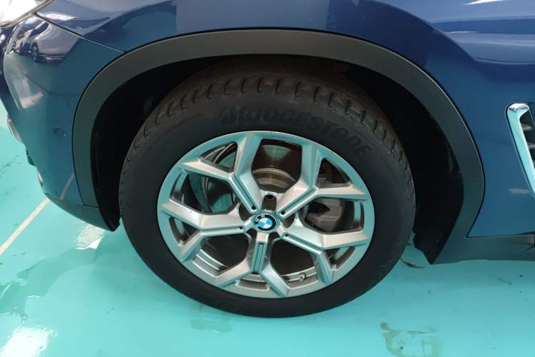 Used BMW X3 2020 xDrive28i Luxury Package Exterior 4