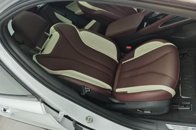 Used Geely Auto Monjaro L 2021 2.0TD DCT EVO Two-Wheel Drive Prestige Version
