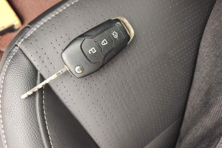 Used Ford Escort 2015 1.5L Automatic Fashion Model
