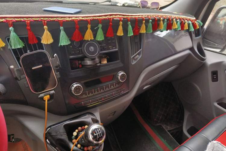 Used Foton Toano 2022 2.0T Manual Urban Edition Short Wheelbase Low Roof Rear Single Tire 5/6/9-Seater 4F20TC3
