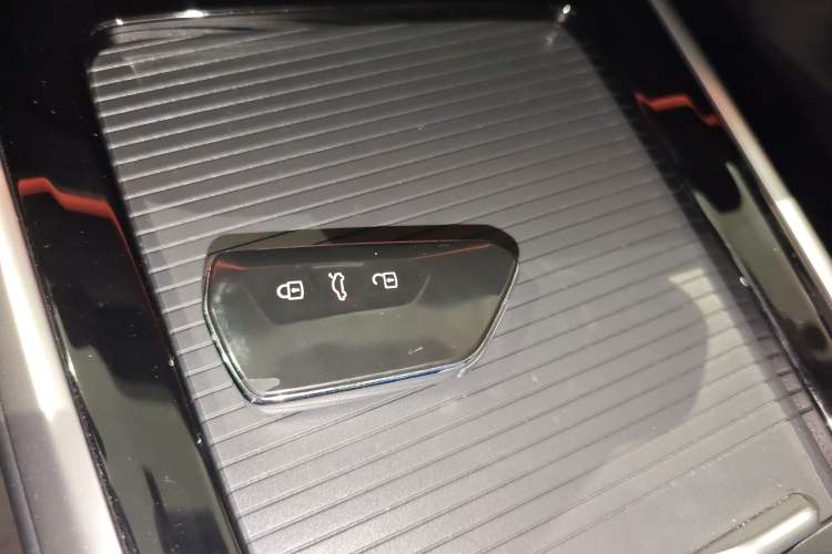 Used Volkswagen Passat 2025 Pro 380TSI Starry Dragon Luxury Edition
