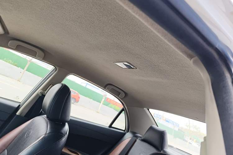 Used BYD F3 2016 1.5L Automatic Luxury Model Headliner