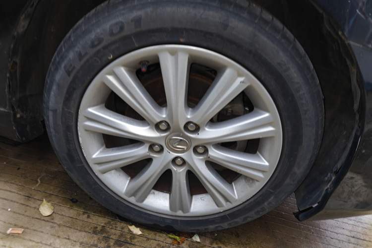 Used Lexus ES 2006 350 Right Front Wheel Hub