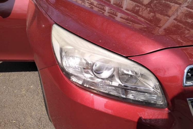 Used Chevrolet Malibu 2012 2.4L Automatic Luxury Edition Right Front Headlight