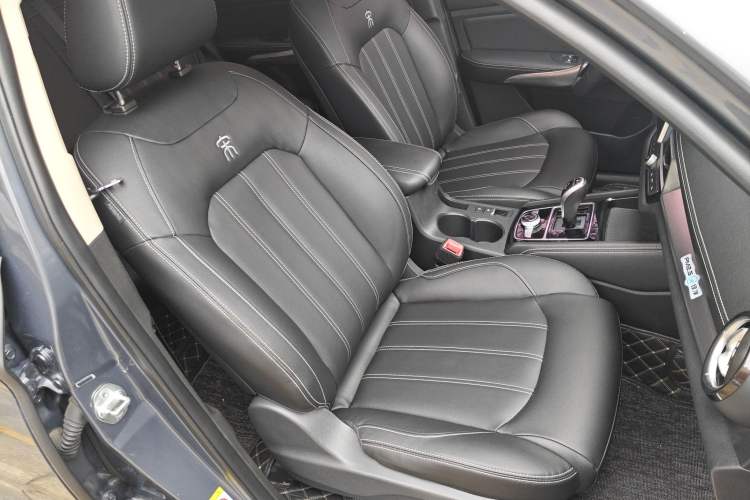 Used BYD Song New Energy 2019 Song DM 1.5TID Smart Connect Dynamic Model Right Front Seat