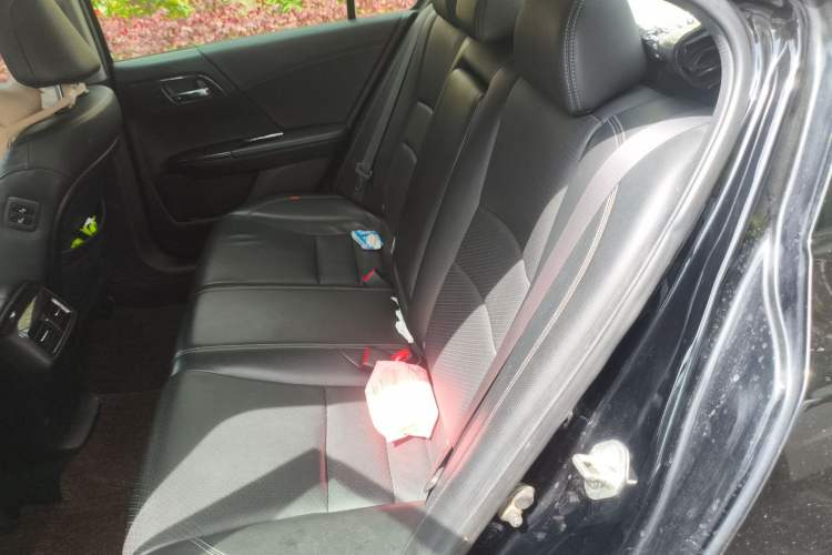 Used Honda Accord 2014 2.4L EX Luxury Edition Left Rear Seat