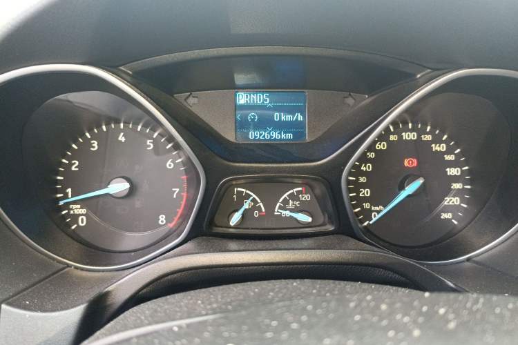 Used Ford Focus 2017 Hatchback 1.6L Automatic Fashion Edition Smart Drive Version Instrument Cluster