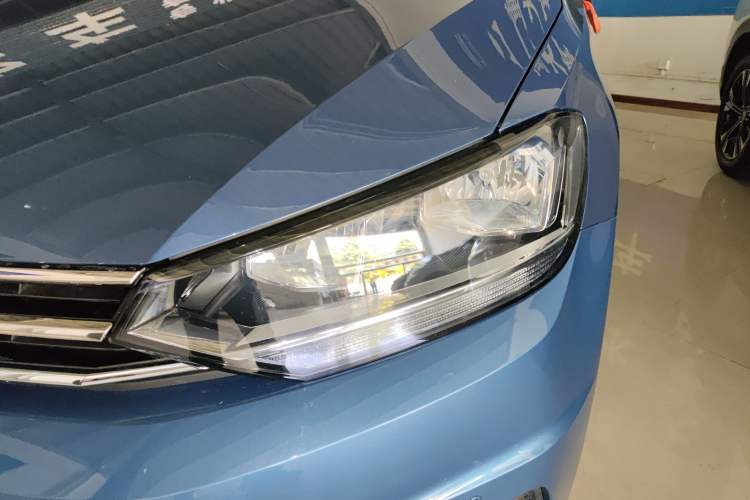 Used Volkswagen Touran 2018 Volkswagen Touran L 280TSI DSG Comfort Edition 7 Seats China V Emission Standard Left Front Headlight