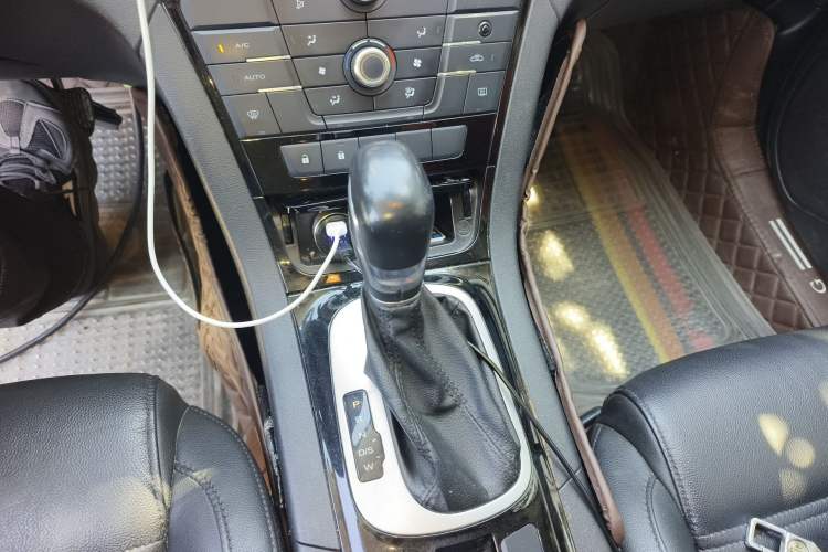 Used MG GS 2016 1.5TGI TST Luxury Edition Gear Lever