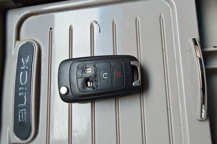 Used Buick GL8 2017 25S Comfort Version China V Standard Vehicle Key