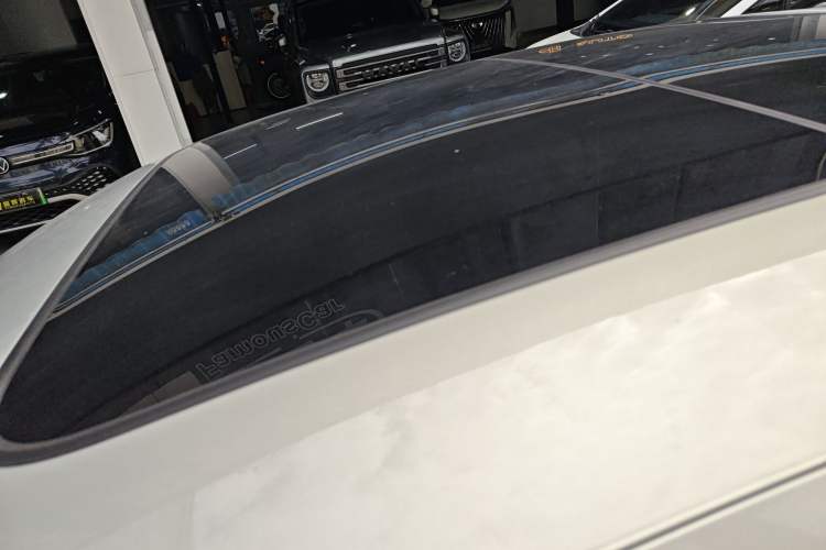 Used Volkswagen Magotan 2017 330TSI DSG Leading Model
