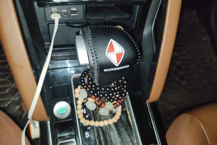 Used BORGWARD BX7 2016 28T Two-Wheel Drive Luxury Version 5 Seats
