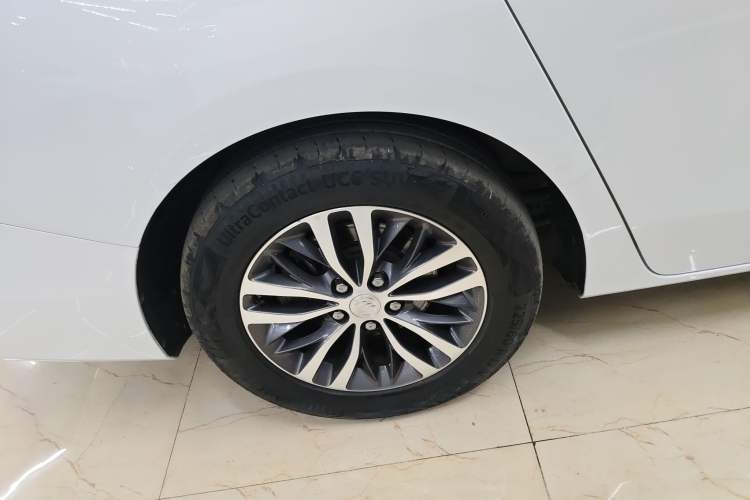 Used Buick GL8 2021 ES Land Cruiser 653T Luxury Edition
