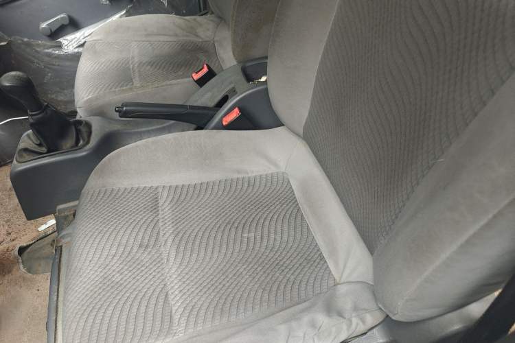 Used Wuling Zhiguang 2015 1.2L S Practical Model LSI Left Rear Seat
