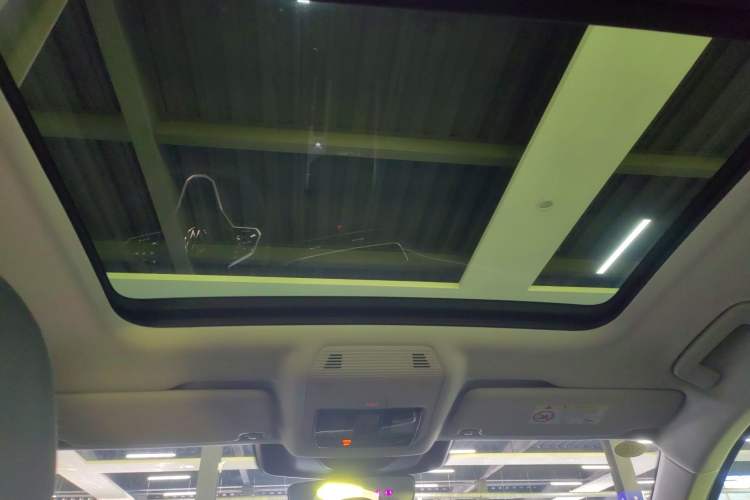 Used Volkswagen Magotan 2024 380TSI DSG Ultimate Edition Headliner