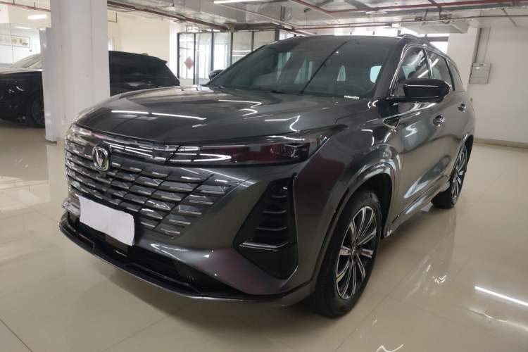 Used Changan CS75 PLUS 2024 3rd Generation Champion Edition 1.5T Intelligent Drive Dynamic Model