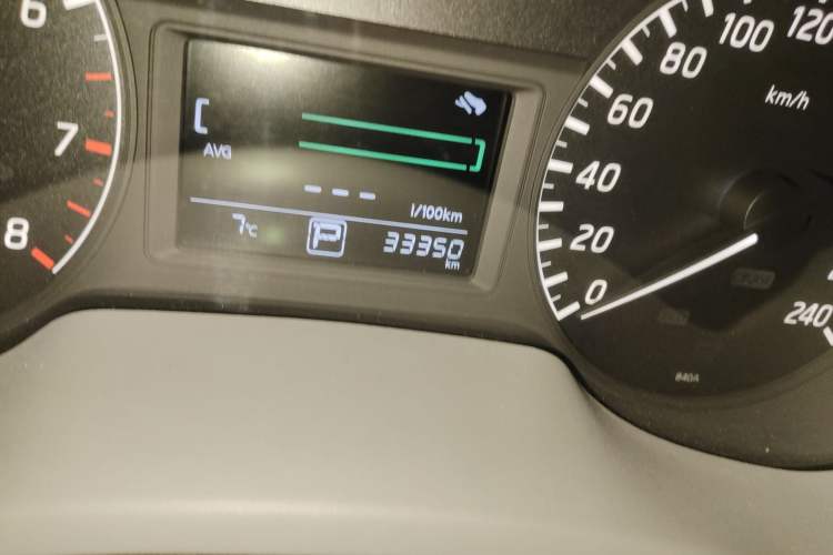 Used Nissan Sylphy 2012 1.6 XL CVT Luxury Edition Odometer Close Up