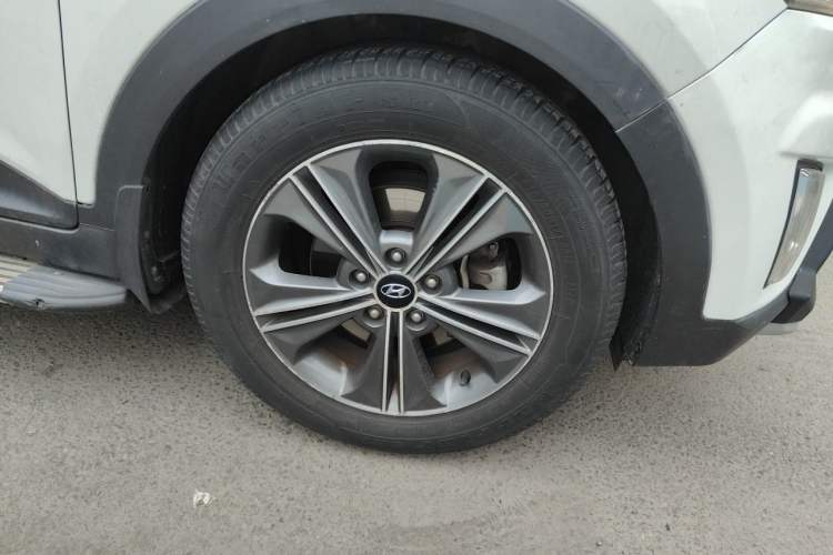 Used Hyundai ix25 2015 2.0L Automatic Two-Wheel Drive Intelligent GLS

