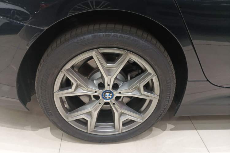 Used BMW i3 2024 eDrive 40 L Midnight Edition