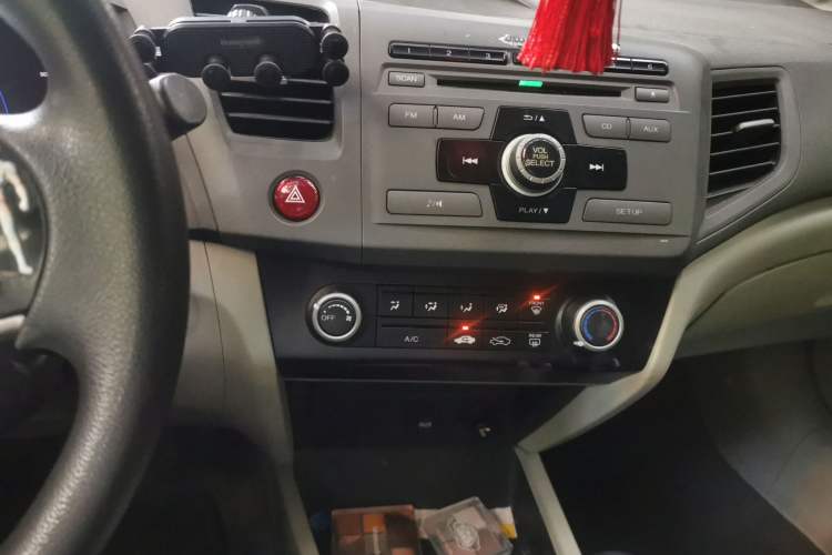 Used Honda Civic 2012 1.8L manual Comfort version
