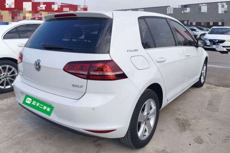 Used Volkswagen Golf 2017 1.6L Automatic Comfort Million-Vehicle Anniversary Edition Rear Right 45 Deg