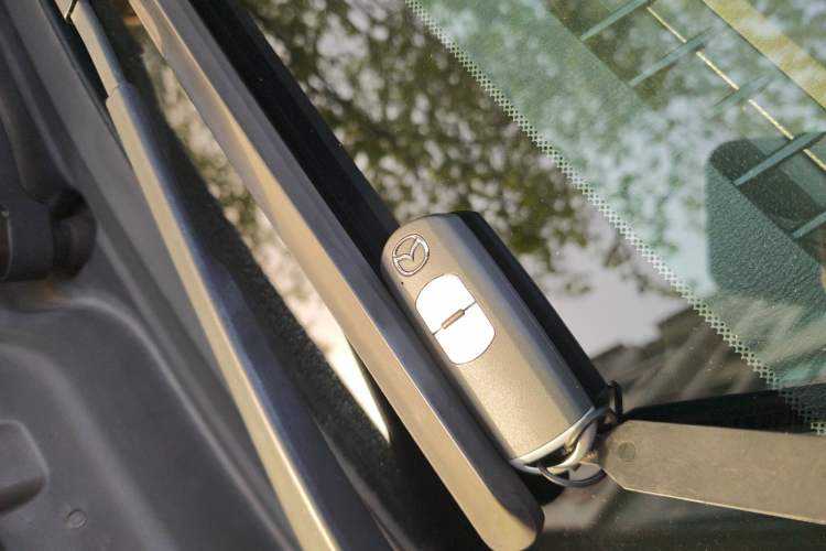 Used Mazda CX-4 2016 2.0L Automatic 2WD Blue Sky Luxury Edition