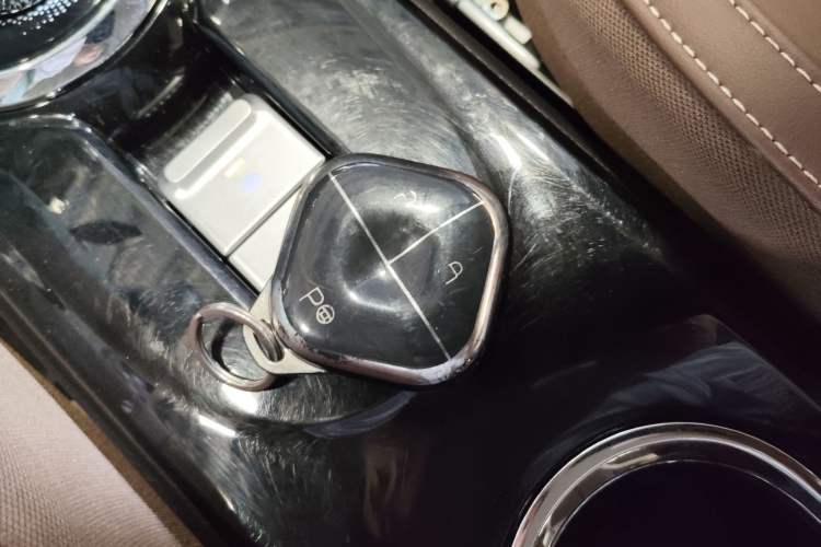 Used Wuling Bingo 2023 333 km Lingxi Connected Version Vehicle Key