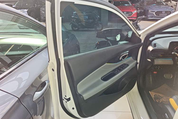 Used GAC Trumpchi EMPOW 2023 270T DCT J16 Version