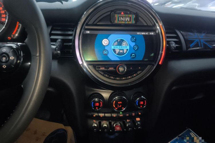 Used MINI 2019 1.5T COOPER Artist Audio And AC Panel