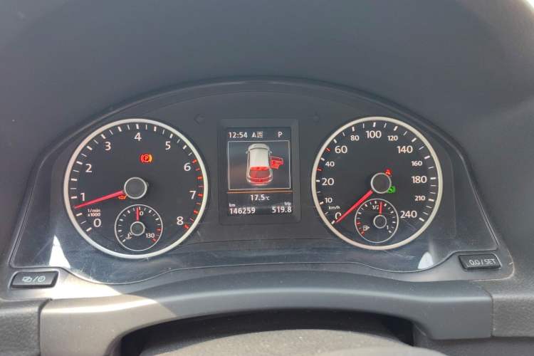 Used Volkswagen Tiguan 2015 1.8TSI Automatic Two-Wheel Drive Luxury Model Instrument Cluster