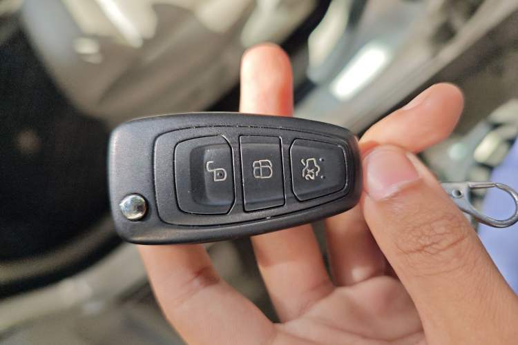 Used Ford Mondeo 2011 2.0L GTDi 200 Fashion Edition