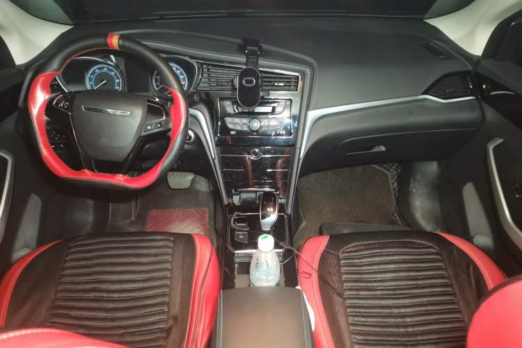 Used Venucia D60EV 2020 Standard Range Smart Drive Edition Center Console