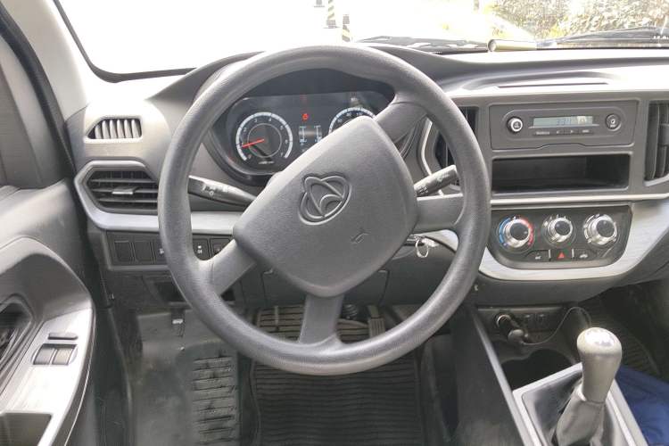 Used Chana Ruixing M60 2023 1.5L GDI Comfort-Class Passenger Vehicle 6/7 Seats