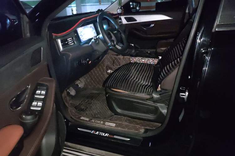Used JETOUR X90 PLUS 2022 1.5T Manual Bieyuan 7-Seater
