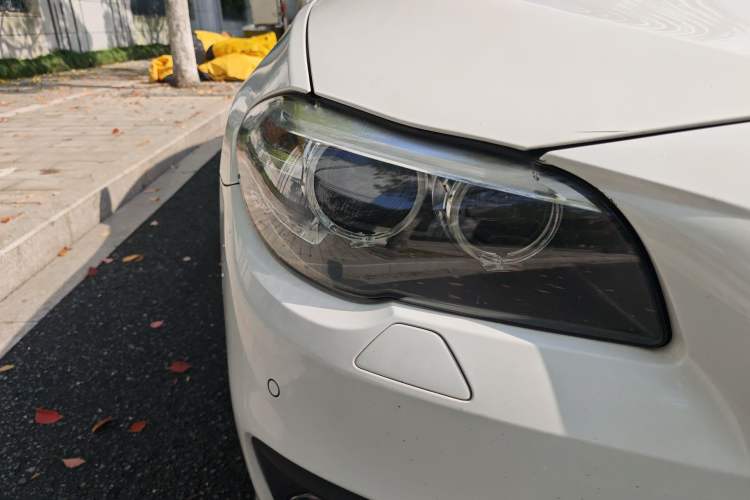 Used BMW 5 Series 2014 525Li Leading Model
