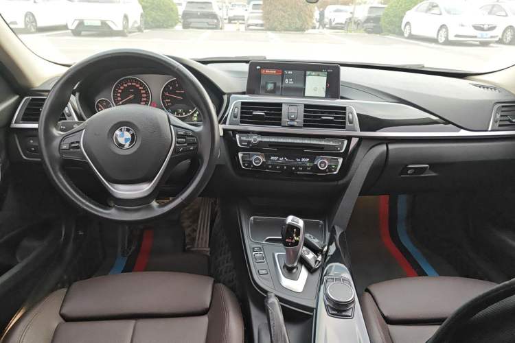 Used BMW 3 Series 2019 320Li Fashion Model Center Console