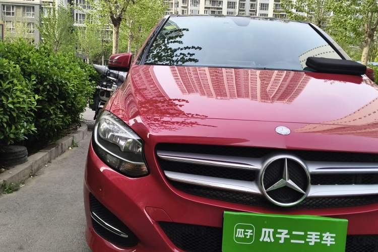 Used Mercedes-Benz B-Class 2015 B 200 Sport Edition Right Front Headlight