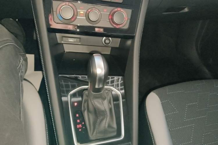 Used Jetta VS5 2023 280TSI Automatic Trend Edition