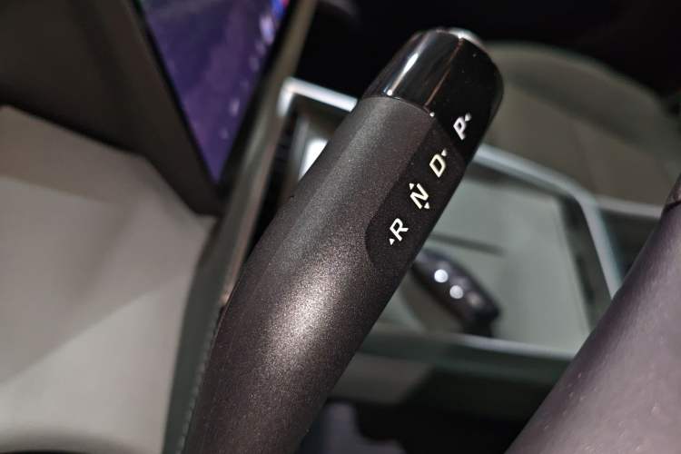 Used Roewe D6 2025 450km Deluxe Edition
