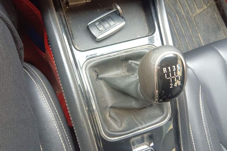 Used Dongfeng Fengon 580 2016 1.5T Manual Luxury Edition
