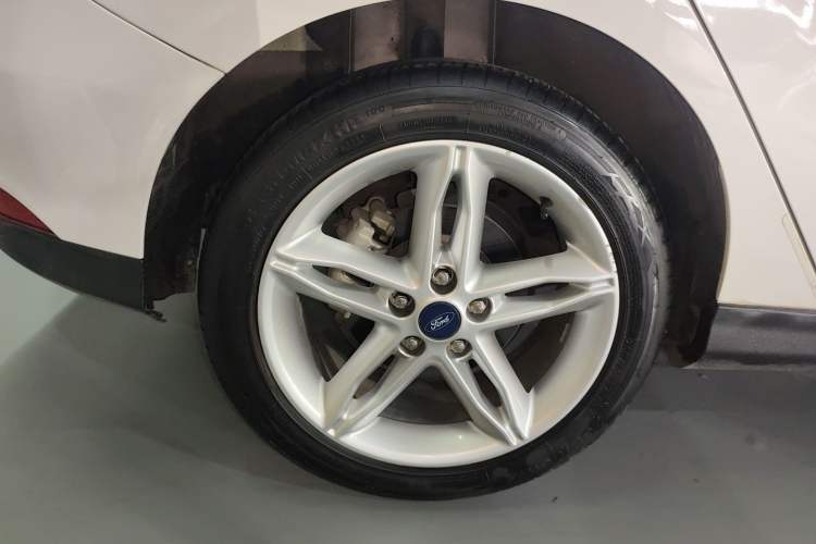 Used Ford Focus 2020 Hatchback Classic 1.5L Automatic Trendy Model