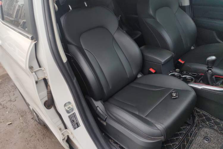 Used Haval H2 2017 Blue Label 1.5T Manual Two-Wheel Drive Elite Model