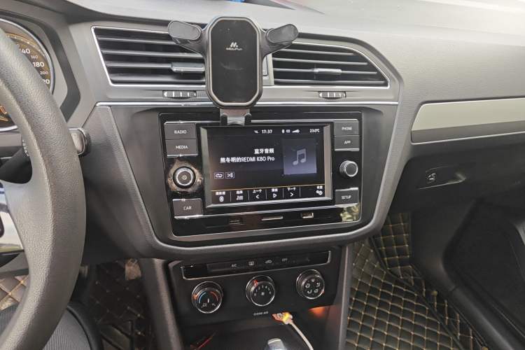 Used Volkswagen Tiguan L 2020 330TSI Automatic Two-Wheel Drive Luxury Edition China VI Standard Audio And AC Panel