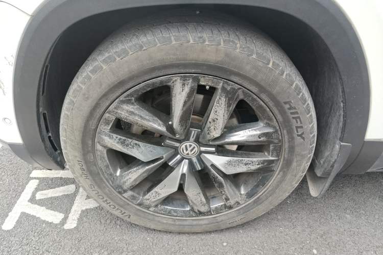 Used Volkswagen Teramont 2017 530 V6 Four-Wheel Drive Luxury Edition Left Front Wheel Hub