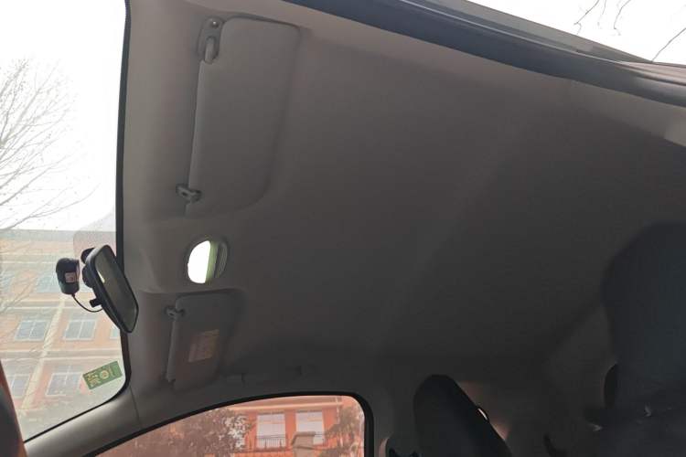 Used Chery Little Ant 2022 Sweet Pink Edition Half-Sugar Version Lithium Iron Phosphate 29.2 kWh 30 kW 301 km
