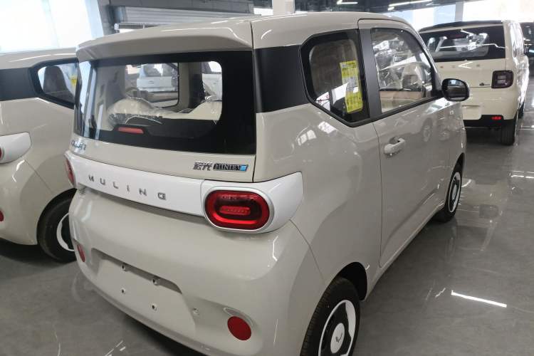 Used Wuling Hongguang MINIEV 2024 3rd Generation 215km Youth Edition
