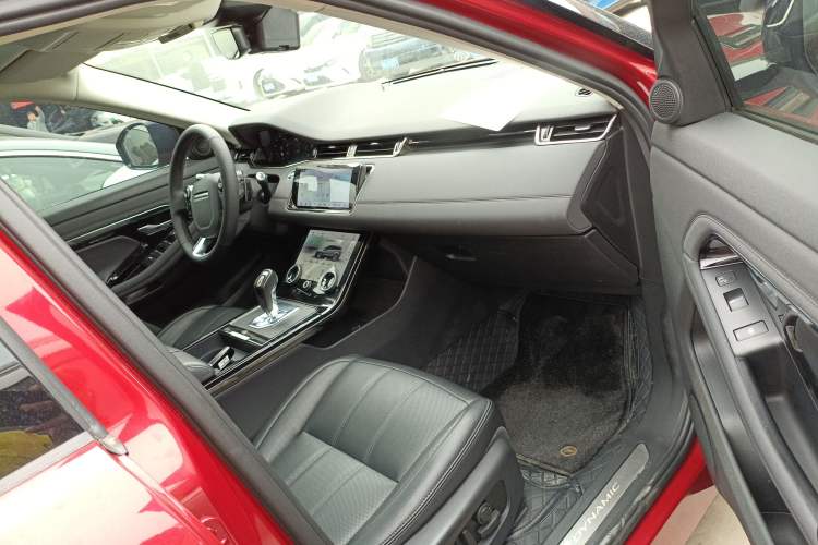 Used Land Rover Range Rover Evoque 2020 249 PS R-DYNAMIC SE Sport Technology Edition